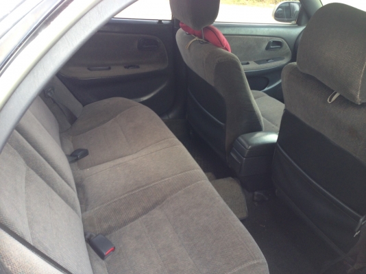 ขายรถเก๋ง TOYOTA 3 ห่วง เครื่อง 1.6 ปี 95 เกียร์ออโต้ กระจกไฟฟ้า ราคา 15000