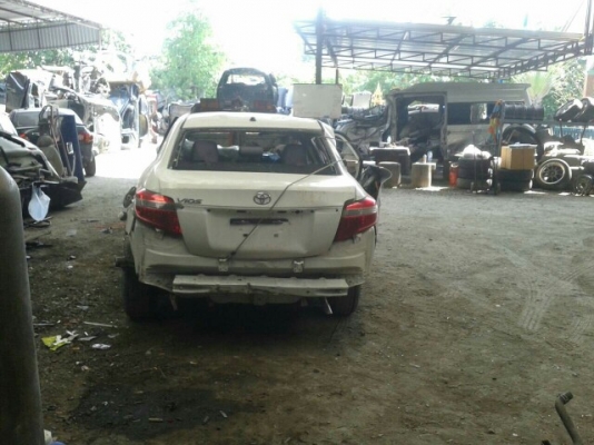 ซากนิวส์วีออสรุ่นใหม่ถอดอะไหลขายทุกอย่างสนใจส่วนไหนสอบถามได้มีหลายรุ่นทั้งเก๋งเเละกระบะ