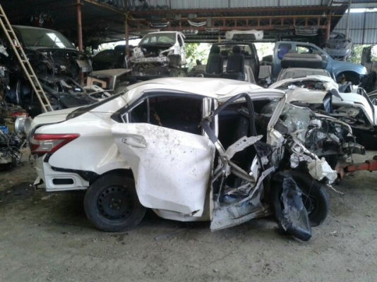 ซากนิวส์วีออสรุ่นใหม่ถอดอะไหลขายทุกอย่างสนใจส่วนไหนสอบถามได้มีหลายรุ่นทั้งเก๋งเเละกระบะ