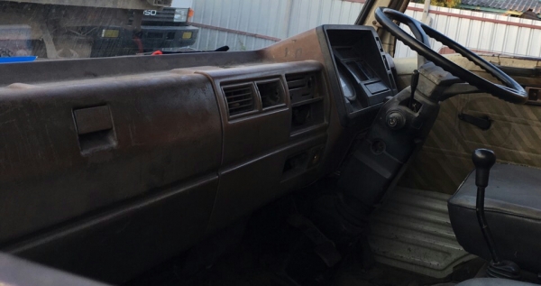 หกล้อ ฮีโน่ KM779 ยาง8.25ช่วงยาว5.50ม สภาพดีพร้อมใช้ ทะเบียนพร้อมโอน หกล้อ ฮีโน่ KM779 ยาง8.25ช่วงยาว5.50ม สภาพดีพร้อมใช้ ทะเบียนพร้อมโอน