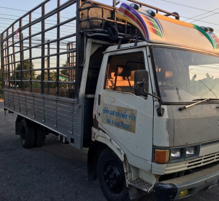 หกล้อ ฮีโน่ KM779 ยาง8.25ช่วงยาว5.50ม สภาพดีพร้อมใช้ ทะเบียนพร้อมโอน หกล้อ ฮีโน่ KM779 ยาง8.25ช่วงยาว5.50ม สภาพดีพร้อมใช้ ทะเบียนพร้อมโอน