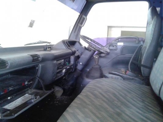 ISUZU NPR รถน้ำมัน ISUZU NPR รถน้ำมัน