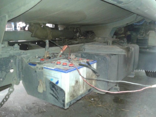 ISUZU NPR รถน้ำมัน ISUZU NPR รถน้ำมัน