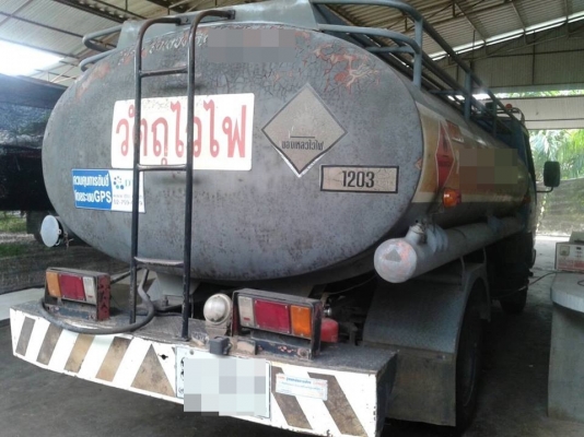 ISUZU NPR รถน้ำมัน ISUZU NPR รถน้ำมัน