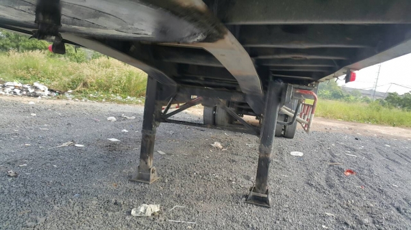 หางพื้นเรียบสามเพลา RCK ขายไปชลบุรีเรียบร้อยแล้วจ้า ขอบคุณคะ หางพื้นเรียบสามเพลา RCK ขายไปชลบุรีเรียบร้อยแล้วจ้า ขอบคุณคะ