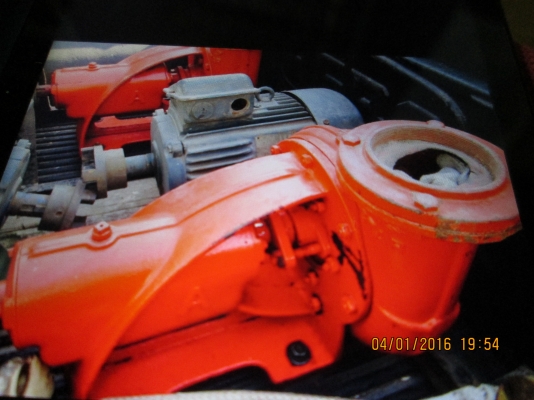 มอเตอร์  ไฟฟ้าสามสาย   5 แรงครึ่ง      ใช้งานดีมากครับ