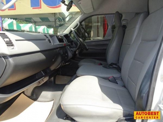 โทร 0922726669 คุณตันหยง รถตู้เบสมือสองฝั่งธน รถตู้ดีเซลล์ปี 2012 เบาหนัง 3 แถว ราคา 899,000 บาท