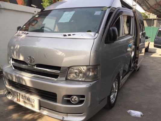 โทร 0922726668 คุณตันหยง รถตู้เบสมือสองฝั่งธน รถตู้ดีเซลล์ ปี 07 แต่งวีไอพี แอร์ไมโครบัส เบาะ 3 แถว ราคา 729,000 บาท