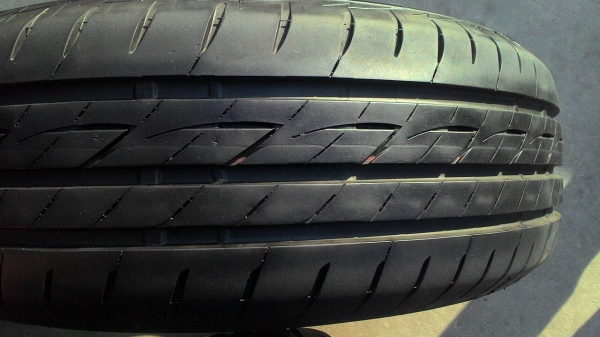 195/60R15 BRIDGESTONE ECOPIA EP200 ปี2014 ชุด 4 เส้น สวยๆ tel.081-427-3941 ไอดีไลน์ autobot107 195/60R15 BRIDGESTONE ECOPIA EP200 ปี2014 ชุด 4 เส้น สวยๆ tel.081-427-3941 ไอดีไลน์ autobot107