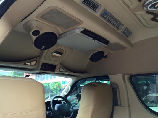 โทร 0922726669 คุณตันหยง รถตู้เบสมือสองฝั่งธน รถตู้ดีเซลล์ ปี 2006 แต่งวีไอพี ราคา 669,000 บาท