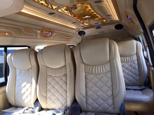 ดาวน์ 109,000 บาทโทร 0922726669 คุณตันหยง รถตู้เบสมือสองฝั่งธน รถตู้ เบนซิน CNG แต่งวีไอพี ปี 2011 เบาะ 4แถว