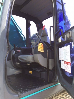 KOBELCO SK200-8 SUPER YN12 5,xxx ช ม รถสวยมากเดิมทั้งคัน พร้อมสมุดคู่มือการใช้รถ  เฟรมเดิมๆ สวยมาก เอกสารทะเบียน  สนใจ 0890854790