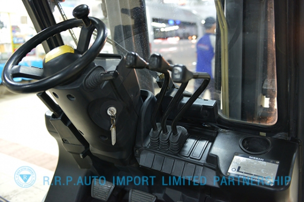 ขายรถโฟล์คลิฟท์มือสอง NISSAN รุ่น SB-LYL02 ราคา 315,000 บาท นำเข้าจากประเทศญี่ปุ่น 100\% ไม่เคยใช้งานในไทย