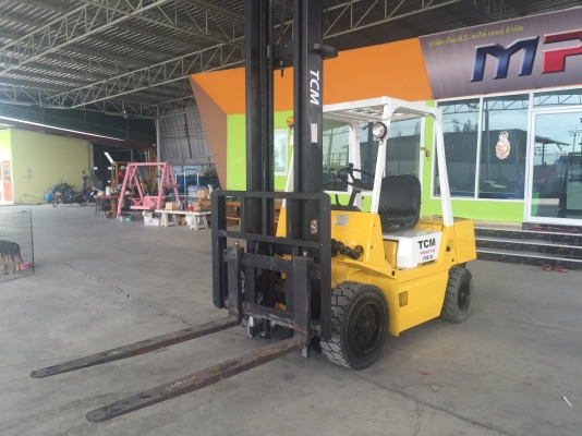 ขายรถฟอร์คลิฟต์ TCMรุ่นFVD30Z7 นำเข้าจากญี่ปุ่น ไม่เคยใช้งานในไทย มีใบอินวอย ยกได้3ตัน เสาสูง5เมตร ยางตัน4เส้น เครื่องดีเซลอีซูซุ4สูบ สภาพดีพร้อมใช้งาน