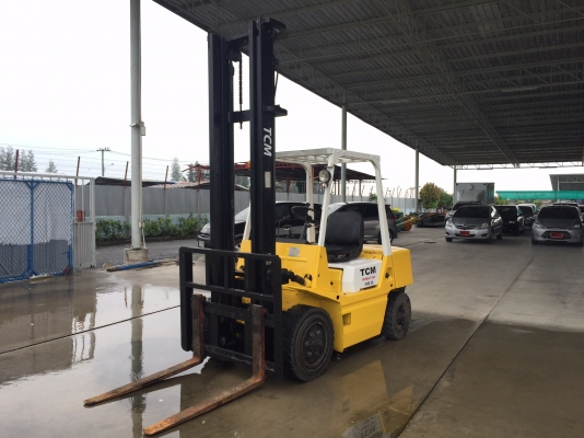 ขายรถฟอร์คลิฟต์ TCMรุ่นFVD30Z7 นำเข้าจากญี่ปุ่น ไม่เคยใช้งานในไทย มีใบอินวอย ยกได้3ตัน เสาสูง5เมตร ยางตัน4เส้น เครื่องดีเซลอีซูซุ4สูบ สภาพดีพร้อมใช้งาน