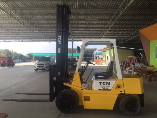 ขายรถฟอร์คลิฟต์ TCMรุ่นFVD30Z7 นำเข้าจากญี่ปุ่น ไม่เคยใช้งานในไทย มีใบอินวอย ยกได้3ตัน เสาสูง5เมตร ยางตัน4เส้น เครื่องดีเซลอีซูซุ4สูบ สภาพดีพร้อมใช้งาน