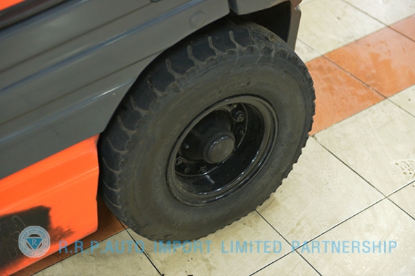 ขายรถโฟล์คลิฟท์มือสอง TOYOTA รุ่น 6FG25-15920 ราคา xxx,xxx บาท สภาพเดิมจากญี่ปุ่น