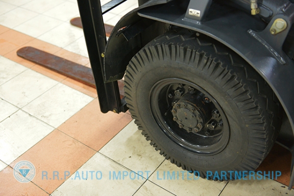 ขายรถโฟล์คลิฟท์มือสอง TOYOTA รุ่น 6FG25-15920 ราคา xxx,xxx บาท สภาพเดิมจากญี่ปุ่น