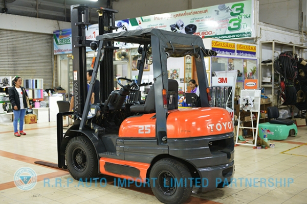 ขายรถโฟล์คลิฟท์มือสอง TOYOTA รุ่น 6FG25-15920 ราคา xxx,xxx บาท สภาพเดิมจากญี่ปุ่น