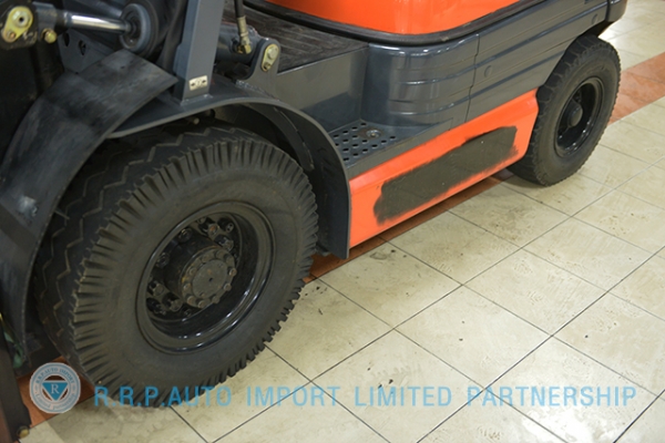 ขายรถโฟล์คลิฟท์มือสอง TOYOTA รุ่น 6FG25-15920 ราคา xxx,xxx บาท สภาพเดิมจากญี่ปุ่น