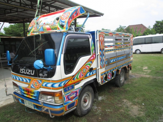 ISUZU NKR 58E หัวการ์ตูน บรรทุก ดั๊ม 4 ล้อ ป้ายเล็กไม่ติดเวลา