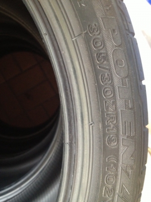 ยาง Bridgestone RE-050A 235/35/19 เเละ 305/30/19