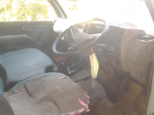 ISUZU NKR55E เครื่อง88 เกียร์สั้นหัวยกได้ เล่มพร้อม ISUZU NKR55E เครื่อง88 เกียร์สั้นหัวยกได้ เล่มพร้อม