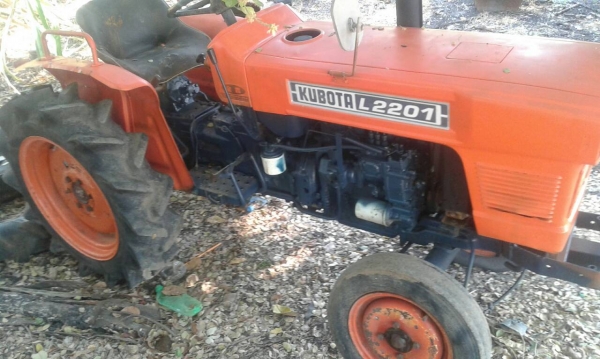 คูโบต้าหลายรุ่นหลายขนานครับ