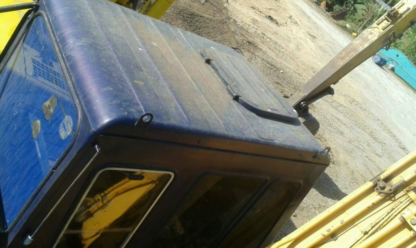 ขายรถแบคโฮ KOBELCO  SK045 - 120 Mark 2 โช่หนา เอวแน่น เครื่องดี ปั้มดี แอร์เย็น เอกสารเล่มทะเบียน ราคา 695,000 090-772-3710 090-772-3708