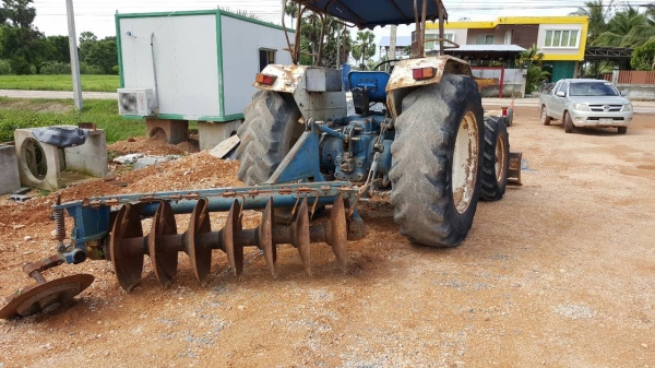 ขายรถไถ FORD 6610  2 เพลา ใบมีดดันหน้า 7 จาน เอกสารเล่มทะเบียน ราคา 380000