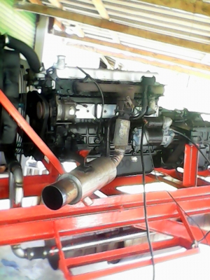 ขายเครื่องยนต์อิซุซุ6bd1พร้อมเกียร์ ฟิตใหม่แน่นไม่มีระบาย ข้อstd