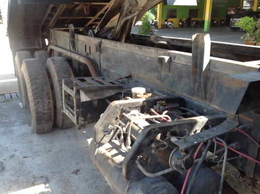 ขายสิบล้อ UD 230 ขายสิบล้อ UD 230