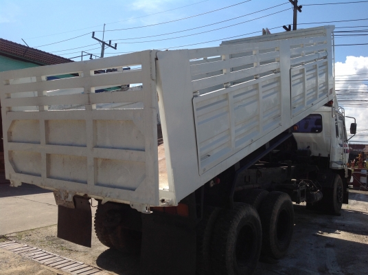 ขายสิบล้อ UD 230 ขายสิบล้อ UD 230