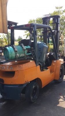 ขายรถยก toyota 40-7fg30 ขนาด 3.0 ตัน