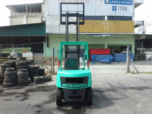 Mitsubishi ขนาด3ตัน เสาสูง3ม.เกียร์ออร์โต้ เครื่องยนต์ดีเซลS4S ยางตันใหม่4เส้น ราคาต่อรองได้0816161541