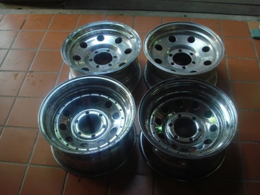 ขายล้อผสมเลือกตามชอบ usa อเมริกาขอบ 16กว้าง 8นิ้ว6รู139 4วงครับ