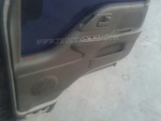 รถบรรทุกน้ำหรือรถดูดส้วม เป็นแทงค์สแตนเลสทั้งลูก ถังจุ 4,000 ลิตร