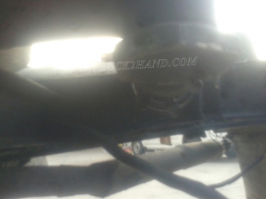 รถบรรทุกน้ำหรือรถดูดส้วม เป็นแทงค์สแตนเลสทั้งลูก ถังจุ 4,000 ลิตร