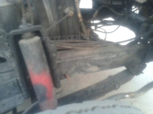 รถบรรทุกน้ำหรือรถดูดส้วม เป็นแทงค์สแตนเลสทั้งลูก ถังจุ 4,000 ลิตร