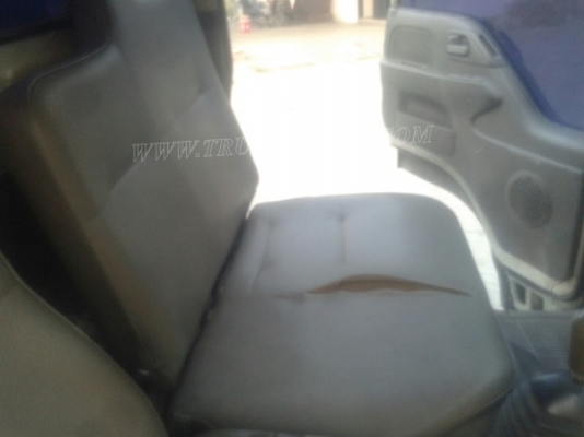 รถบรรทุกน้ำหรือรถดูดส้วม เป็นแทงค์สแตนเลสทั้งลูก ถังจุ 4,000 ลิตร