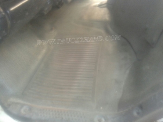 รถบรรทุกน้ำหรือรถดูดส้วม เป็นแทงค์สแตนเลสทั้งลูก ถังจุ 4,000 ลิตร