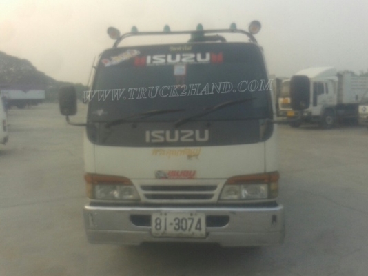 รถบรรทุกน้ำหรือรถดูดส้วม เป็นแทงค์สแตนเลสทั้งลูก ถังจุ 4,000 ลิตร