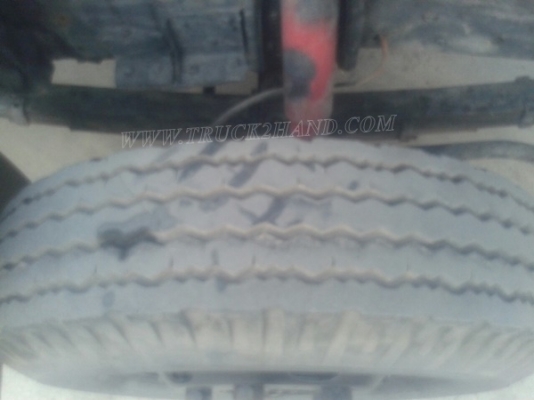 รถบรรทุกน้ำหรือรถดูดส้วม เป็นแทงค์สแตนเลสทั้งลูก ถังจุ 4,000 ลิตร