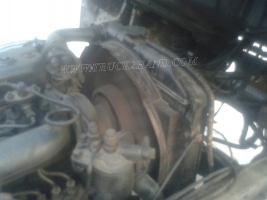 รถบรรทุกน้ำหรือรถดูดส้วม เป็นแทงค์สแตนเลสทั้งลูก ถังจุ 4,000 ลิตร