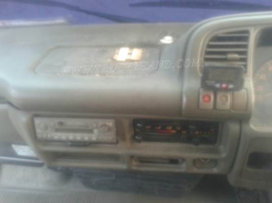 รถบรรทุกน้ำหรือรถดูดส้วม เป็นแทงค์สแตนเลสทั้งลูก ถังจุ 4,000 ลิตร