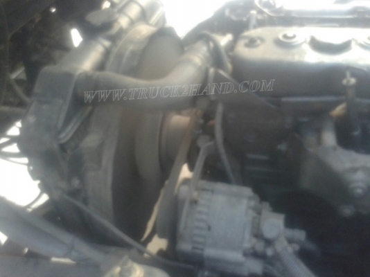 รถบรรทุกน้ำหรือรถดูดส้วม เป็นแทงค์สแตนเลสทั้งลูก ถังจุ 4,000 ลิตร