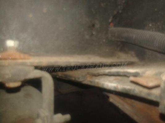 รถบรรทุกน้ำหรือรถดูดส้วม เป็นแทงค์สแตนเลสทั้งลูก ถังจุ 4,000 ลิตร