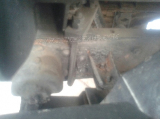 รถบรรทุกน้ำหรือรถดูดส้วม เป็นแทงค์สแตนเลสทั้งลูก ถังจุ 4,000 ลิตร