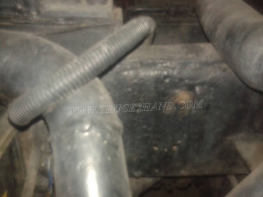 รถบรรทุกน้ำหรือรถดูดส้วม เป็นแทงค์สแตนเลสทั้งลูก ถังจุ 4,000 ลิตร