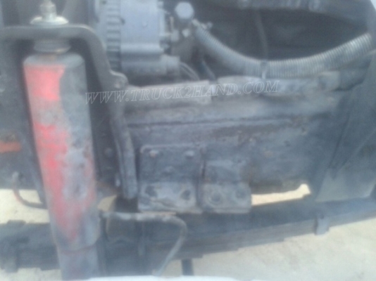 รถบรรทุกน้ำหรือรถดูดส้วม เป็นแทงค์สแตนเลสทั้งลูก ถังจุ 4,000 ลิตร